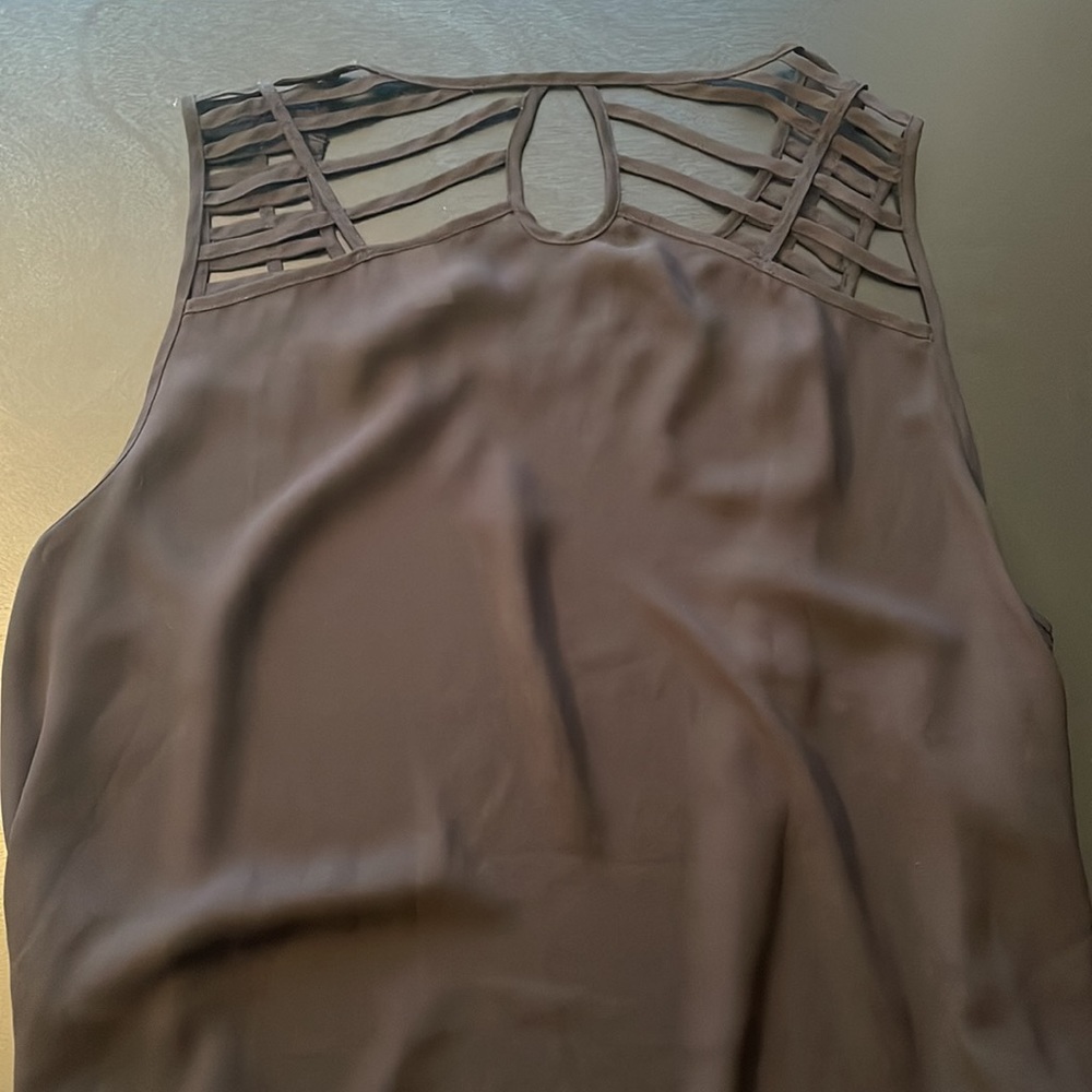 Black caged Torrid Tank! Size 3x - Picture 4 of 4
